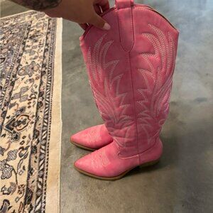 Global Win Pink Heeled Boots with Western Flair